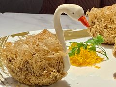 多瑙河香芋松子天鹅酥-玖尹-新派中式餐酒馆