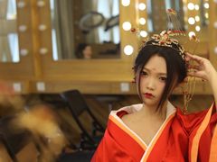 -金夫人化妆摄影职业培训学校