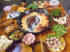 -利姐牧牛匠老火锅(兰花店)