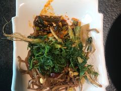 -靠山屯东北农家菜(八龙桥雅苑店)
