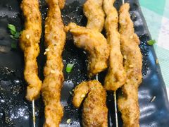 -老街烧烤大排档·地道湖北菜·龙虾馆(汉口火车站店)
