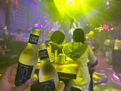 -喜鹊音乐酒馆(西街店)