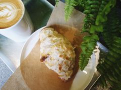 杏仁可颂-山下C5cafe(惠通时代广场店)