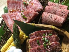 -山川小町·极番烧肉(新地假日广场店)