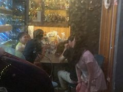 -卡罗酒店(东门晒布地铁站店)