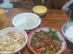 -老三样·美食研究中心(世贸路店)