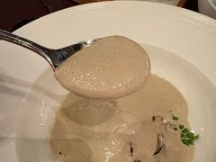 -恰餐厅及酒吧 CHAR Bar & Grill (北京丽都皇冠假日店)