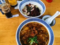 -沪西老弄堂面馆(定西路店)