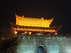 -巴陵广场