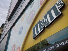 -m豆巧克力世界(上海世茂广场店)