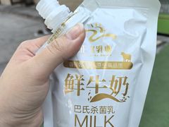 -正飞鲜奶(吐鲁番路店)