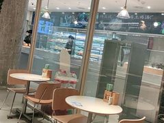 -老乡鸡(上海白玉兰广场店)