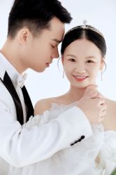 -AOROA·奥洛拉婚纱摄影·旅拍·礼服