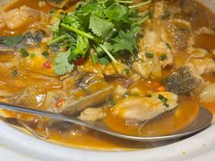 -魏铭鱼头捞饭(晋阳路店)