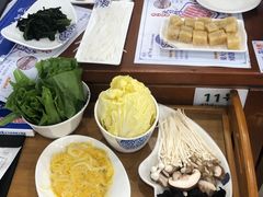 -楼外楼大刀肉传统火锅居(博学路店)