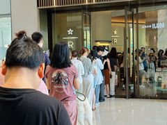 -星巴克臻选(深圳龙华红山天虹店)