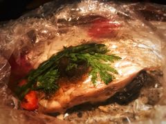 玫瑰汁蒸腌赤睦鱼-地球美食剧场