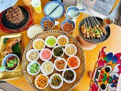 -包整·丝娃娃(一览甲秀楼风景店)