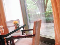 -上海半岛酒店·半岛精品店