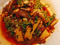 -费大厨辣椒炒肉(万家丽一店)