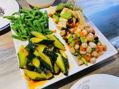 -叁宝烤肉• 西安烧烤 领跑品牌(高科新花园店)