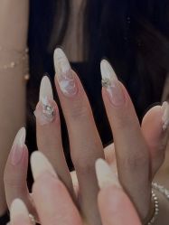 -HUII NAIL绘京美甲美睫会馆