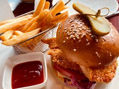 -WOLFGANG PUCK KITCHEN & BAR(迪士尼小镇店)