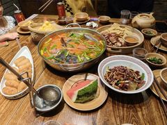 -亮欢寨酸汤鱼(沙冲路店)