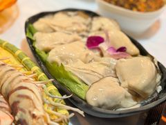 -鲜入围煮花胶鸡海鲜火锅