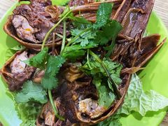 卤鸭头-新兴羊肉砂锅