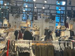 -Brandy Melville