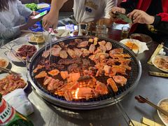 -小辣椒汤锅烧烤(温泉南街店)