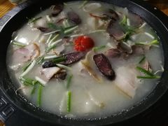 -高荡千年布依古寨旅游景区