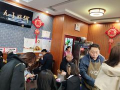 等位区-何胖子丸子汤(南海街店)