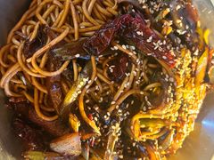 -满格嗦新疆椒麻鸡火锅.炒米粉(川大江安校区店)