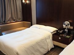 -上海龙之梦万丽酒店