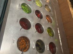 -三出山火锅(南京万象天地店)