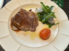 -蔚蓝阁餐厅·Brunch·牛排·威士忌·红酒