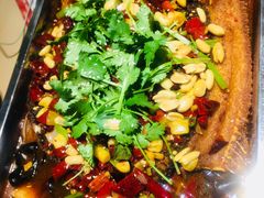 -拿渡麻辣香锅(世茂广场·工三店)