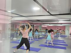 -蒲公英舞蹈艺术中心(解放路校区)