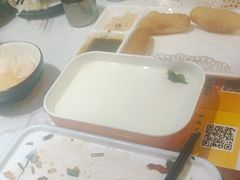 -乡土黄·鲜牛肉火锅·小龙虾(兴业街店)