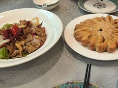 -汗腾格里·风味餐厅(新疆驻京办店)
