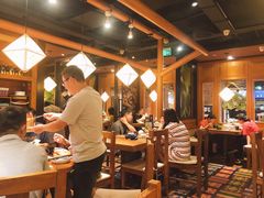 大堂-云海肴·汽锅鸡·云南菜(天山百盛优客店)