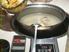 -喃喃椰·糟粕醋·椰子鸡火锅(七堡花园店)