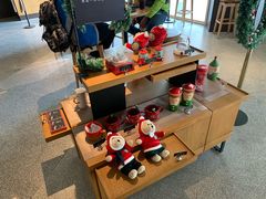 零售区-星巴克(蔡伦路店)