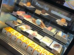 面包甜点陈列柜-麦当劳(七宝乐购店)