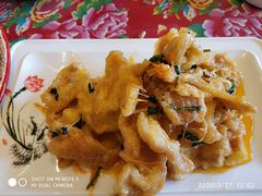 -闯关东东北农家菜(崂山石老人店)