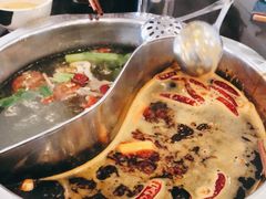 -重庆风光老灶火锅城(同德广场店)