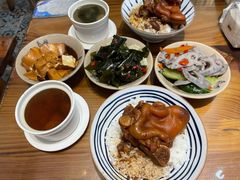 -红猪卤肉饭(大西洋美食城店)