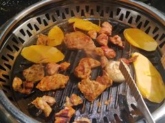 -釜御山海鲜烤肉火锅自助(新城市中心店)